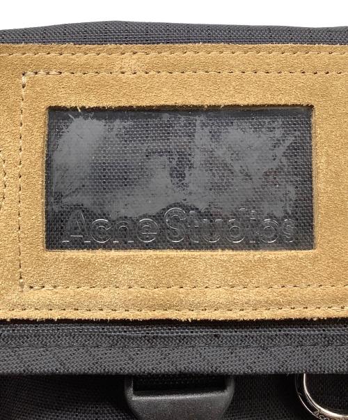 Acne studios（アクネ ストゥディオス）Acne studios (アクネ ストゥディオス) ミニメッセンジャーバッグ ブラックの古着・服飾アイテム