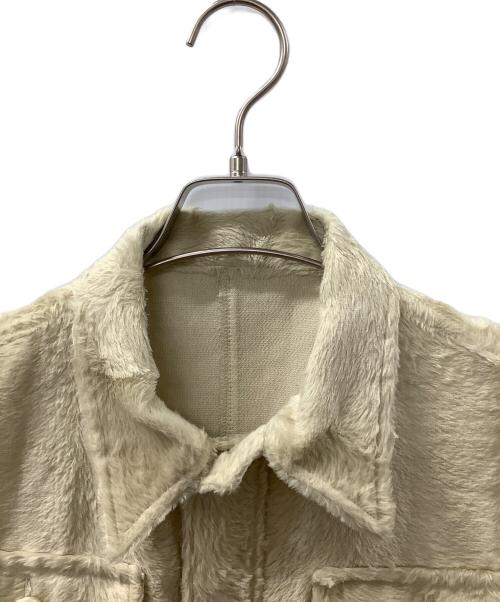 ABELIA EDWARD GOUCHA（アベリアエドワードゴーチャ）ABELIA EDWARD GOUCHA (アベリアエドワードゴーチャ) ベスト アイボリー サイズ:Fの古着・服飾アイテム