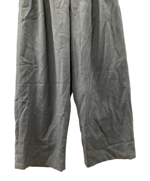 juha（ユハ）juha (ユハ) 2TUCK WIDE EASY PANTS グレー サイズ:3の古着・服飾アイテム