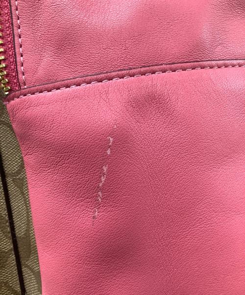 COACH（コーチ）COACH (コーチ) シグネチャー ベージュ×ピンクの古着・服飾アイテム
