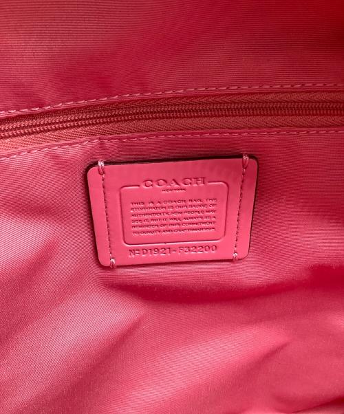 COACH（コーチ）COACH (コーチ) シグネチャー ベージュ×ピンクの古着・服飾アイテム