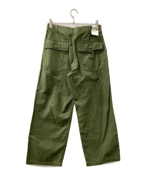 CIOTA（シオタ）CIOTA (シオタ) スビンコットンバックサテンベイカーパンツ カーキ サイズ:4の古着・服飾アイテム