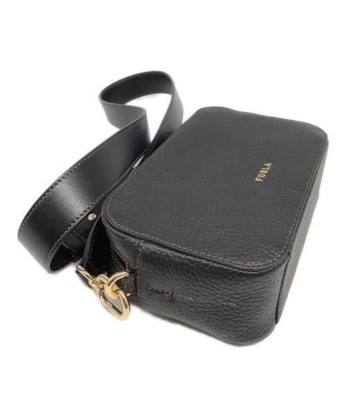 FURLA（フルラ）FURLA (フルラ) スクエア―ショルダーバッグ ブラックの古着・服飾アイテム