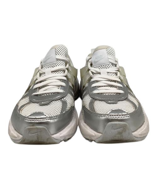 NIKE（ナイキ）NIKE (ナイキ) W V2K RUN ホワイト サイズ:US6.5の古着・服飾アイテム