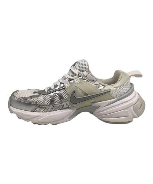 NIKE（ナイキ）NIKE (ナイキ) W V2K RUN ホワイト サイズ:US6.5の古着・服飾アイテム
