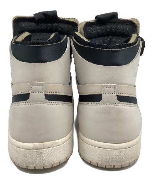 NIKE（ナイキ）NIKE (ナイキ) AIR JORDAN1(エアジョーダン） ブラック×ベージュ サイズ:US9の古着・服飾アイテム