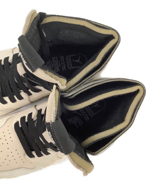 NIKE（ナイキ）NIKE (ナイキ) AIR JORDAN1(エアジョーダン） ブラック×ベージュ サイズ:US9の古着・服飾アイテム