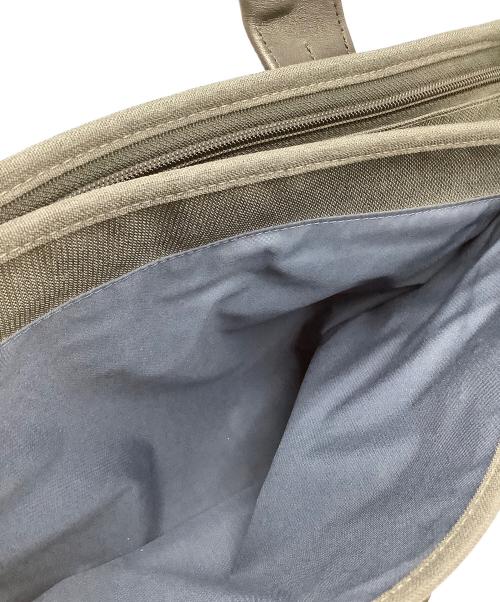 TUMI（トゥミ）TUMI (トゥミ) ブリーフケース グレーの古着・服飾アイテム