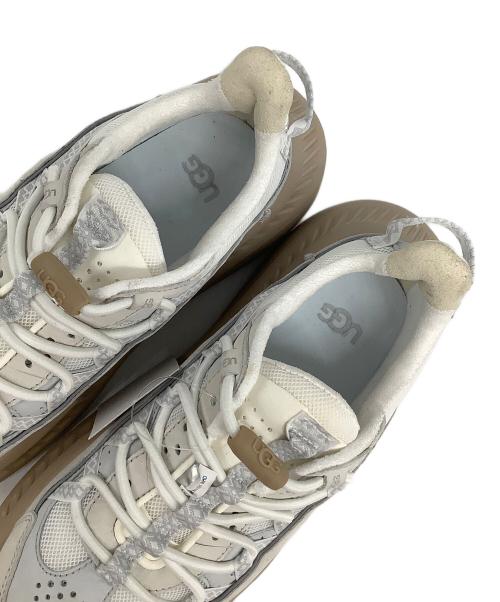 UGG（アグ）UGG (アグ) CA805 V2 REMIX Whitecap ホワイト サイズ:24cm 未使用品の古着・服飾アイテム