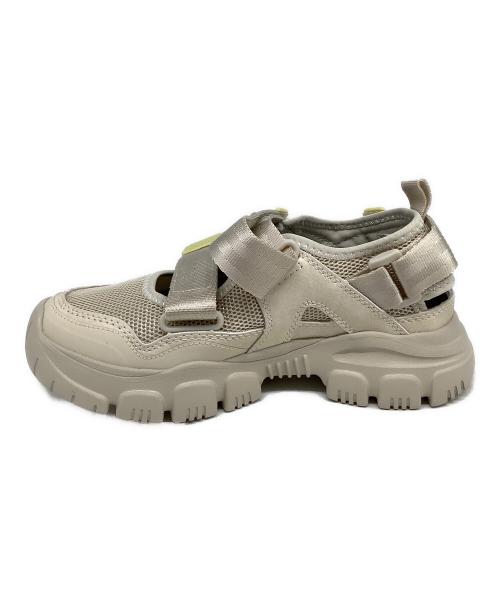 shaka（シャカ）shaka (シャカ) サンダル ベージュ サイズ:US4の古着・服飾アイテム