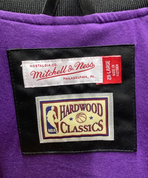 MITCHELL & NESS（ミッチェルアンドネス）MITCHELL & NESS (ミッチェルアンドネス) レイカーズ スタジャン ブラック×パープル サイズ:2X-LARGEの古着・服飾アイテム