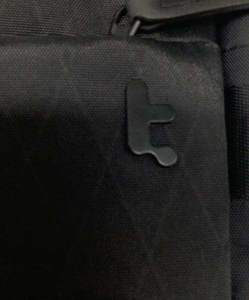 AER（エアー）AER (エアー) Day Sling 3 Max X-Pac ブラック×オレンジの古着・服飾アイテム