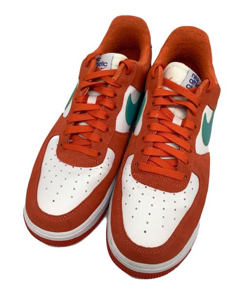 NIKE（ナイキ）NIKE (ナイキ) AIRFORCE 1 07 LV8（エアフォース1） ホワイト×オレンジ サイズ:US9の古着・服飾アイテム