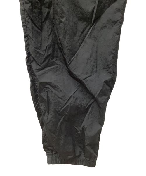 KITH（キス）KITH (キス) ナイロンパンツ ブラック サイズ:Mの古着・服飾アイテム