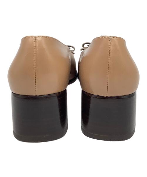 Salvatore Ferragamo（サルヴァトーレ フェラガモ）Salvatore Ferragamo (サルヴァトーレ フェラガモ) パンプス ベージュ サイズ:6の古着・服飾アイテム