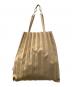 ISSEY MIYAKE me（イッセイ ミヤケ ミー）の古着「TRUNK PLEATS BAG」｜ベージュ