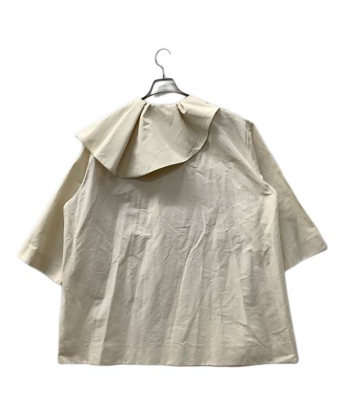 YORI（ヨリ）YORI (ヨリ) サイドフレアカラーコート アイボリー サイズ:36の古着・服飾アイテム