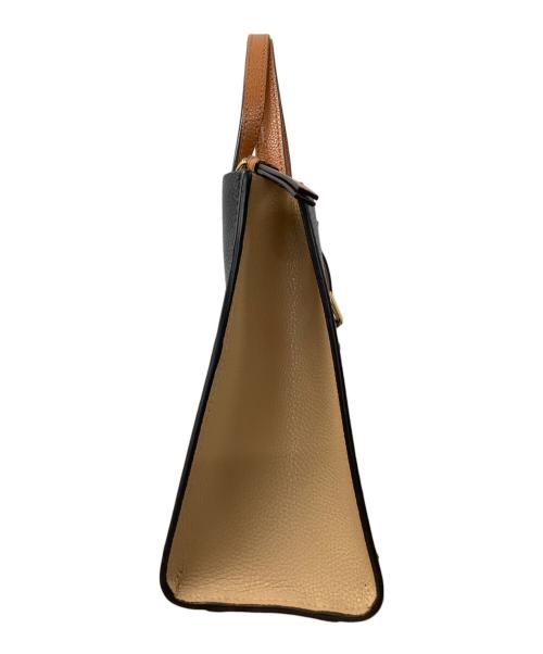 MARC JACOBS（マークジェイコブス）MARC JACOBS (マークジェイコブス) 2WAYショルダーバッグ ホワイト×ブラックの古着・服飾アイテム