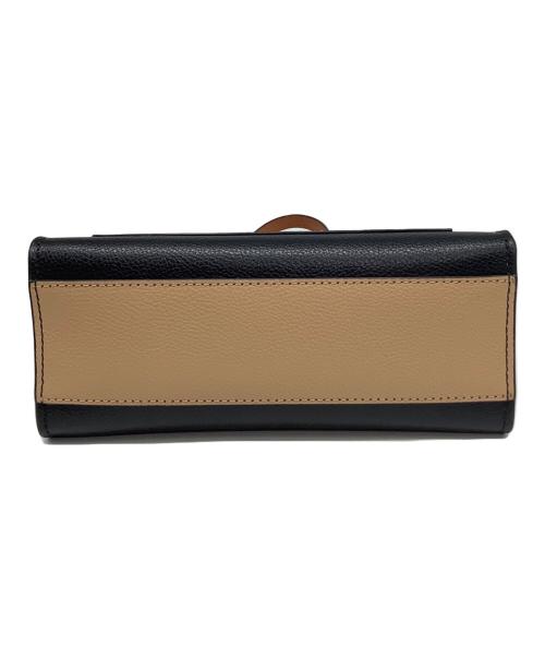 MARC JACOBS（マークジェイコブス）MARC JACOBS (マークジェイコブス) 2WAYショルダーバッグ ホワイト×ブラックの古着・服飾アイテム