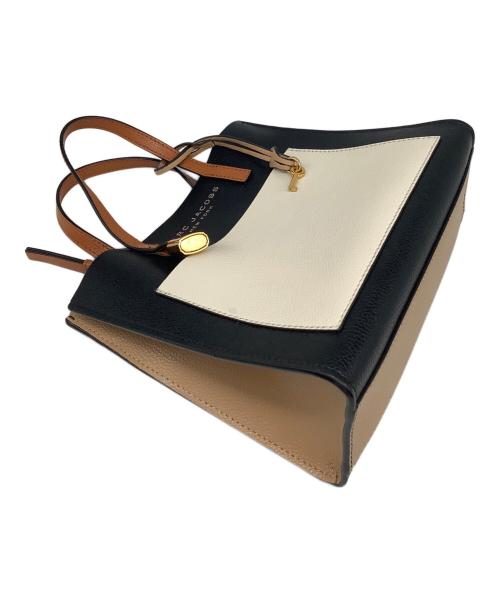 MARC JACOBS（マークジェイコブス）MARC JACOBS (マークジェイコブス) 2WAYショルダーバッグ ホワイト×ブラックの古着・服飾アイテム