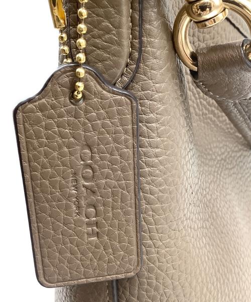 COACH（コーチ）COACH (コーチ) ローレル ラージ ショルダー バッグ ベージュの古着・服飾アイテム