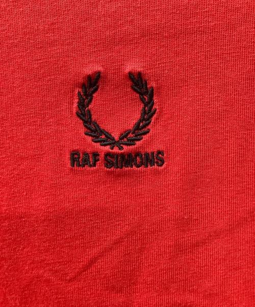 FRED PERRY（フレッドペリー）FRED PERRY (フレッドペリー) RAF SIMONS (ラフシモンズ) 長袖カットソー レッド サイズ:Sの古着・服飾アイテム
