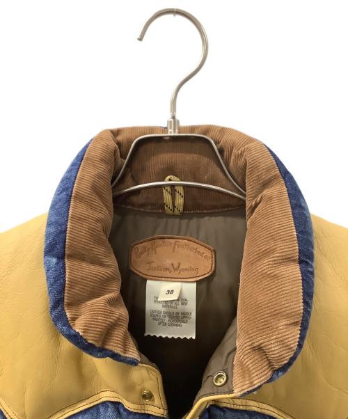 Rocky Mountain featherbed co（ロッキーマウンテンフェザーベッド）Rocky Mountain featherbed co (ロッキーマウンテンフェザーベッド) デニムダウンベスト ベージュ×ブルー サイズ:38の古着・服飾アイテム