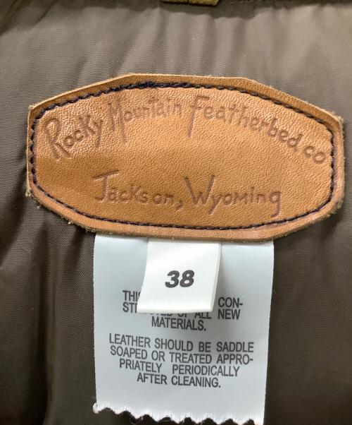 Rocky Mountain featherbed co（ロッキーマウンテンフェザーベッド）Rocky Mountain featherbed co (ロッキーマウンテンフェザーベッド) デニムダウンベスト ベージュ×ブルー サイズ:38の古着・服飾アイテム