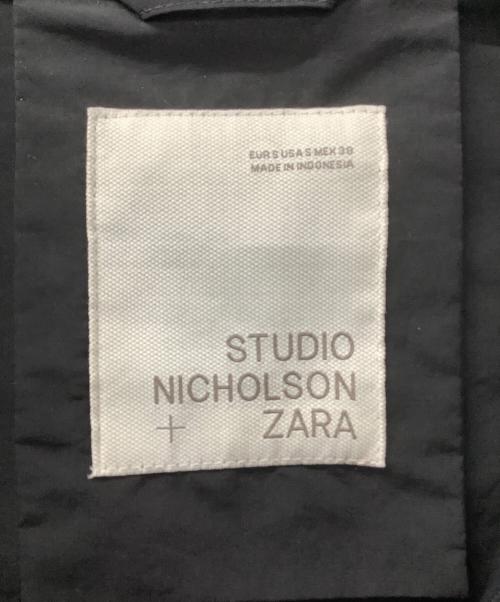 STUDIO NICHOLSON（スタジオ ニコルソン）STUDIO NICHOLSON (スタジオ ニコルソン) ZARA (ザラ) ナイロンコート ブラック サイズ:38の古着・服飾アイテム