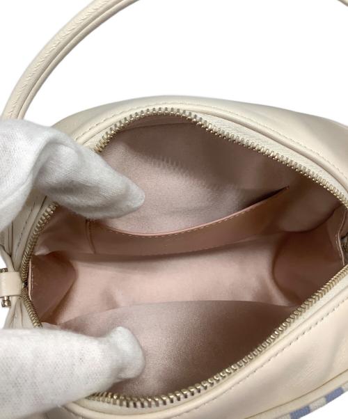 Roger Vivier（ロジェ ヴィヴィエ）Roger Vivier (ロジェ ヴィヴィエ) ヴィヴ レディバグ サマー ストライプ ストラス バックル バッグ ミニ ホワイト×スカイブルーの古着・服飾アイテム