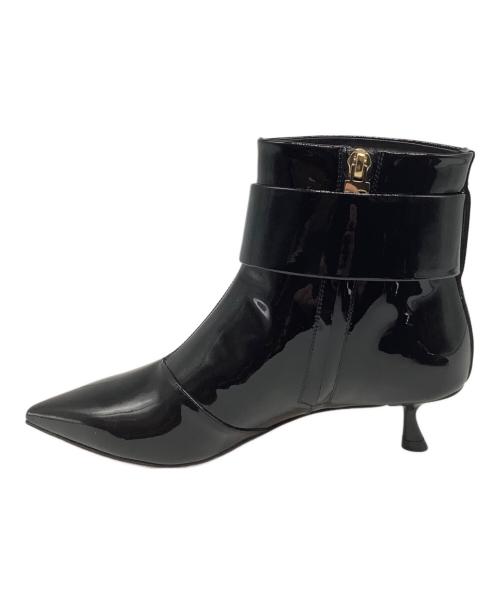 Roger Vivier（ロジェ ヴィヴィエ）Roger Vivier (ロジェ ヴィヴィエ) エナメルバックルショートブーツ ブラック サイズ:35の古着・服飾アイテム