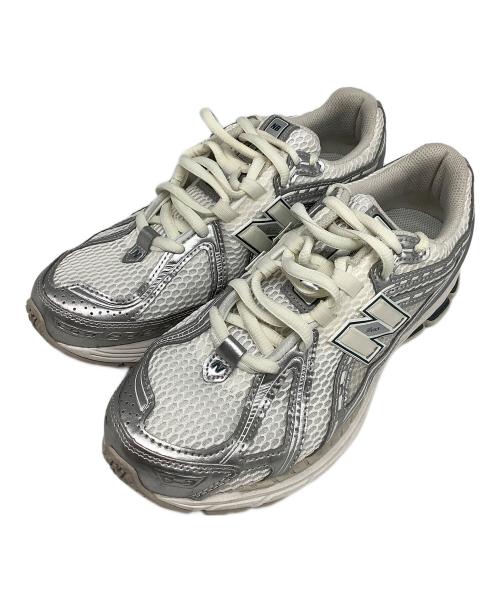 NEW BALANCE（ニューバランス）NEW BALANCE (ニューバランス) NEW BALANCEM1906REE ホワイト×シルバー サイズ:US8.5の古着・服飾アイテム