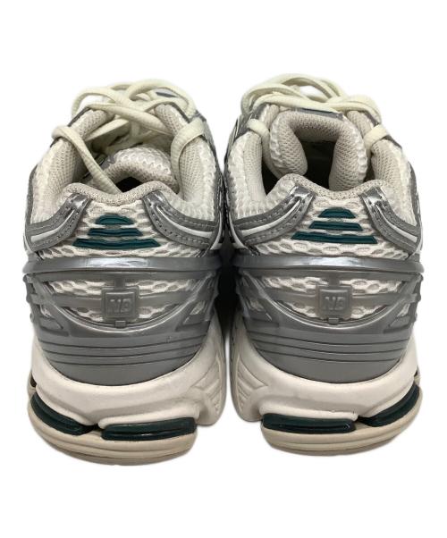 NEW BALANCE（ニューバランス）NEW BALANCE (ニューバランス) NEW BALANCEM1906REE ホワイト×シルバー サイズ:US8.5の古着・服飾アイテム