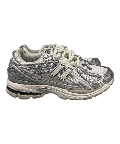 NEW BALANCE（ニューバランス）NEW BALANCE (ニューバランス) NEW BALANCEM1906REE ホワイト×シルバー サイズ:US8.5の古着・服飾アイテム
