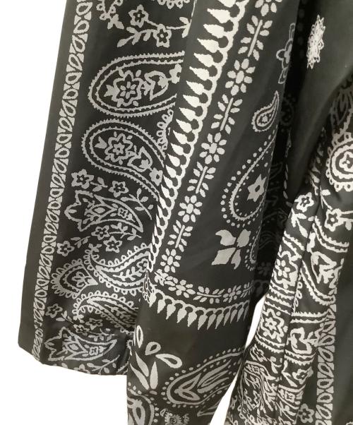 DIESEL（ディーゼル）DIESEL (ディーゼル) ROGIC GR8 (ロジック グレイト) バンダナ柄フーデッドジャケット グレー×ブラック サイズ:Lの古着・服飾アイテム