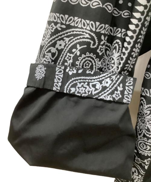 DIESEL（ディーゼル）DIESEL (ディーゼル) ROGIC GR8 (ロジック グレイト) バンダナ柄フーデッドジャケット グレー×ブラック サイズ:Lの古着・服飾アイテム