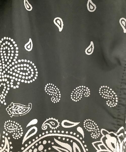 DIESEL（ディーゼル）DIESEL (ディーゼル) ROGIC GR8 (ロジック グレイト) バンダナ柄フーデッドジャケット グレー×ブラック サイズ:Lの古着・服飾アイテム