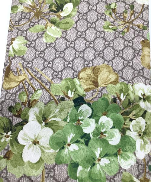 GUCCI（グッチ）GUCCI (グッチ) シルクスカーフ グレーの古着・服飾アイテム