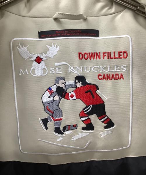 MOOSE KNUCKLES（ムース ナックルズ）MOOSE KNUCKLES (ムース ナックルズ) ダウンコート ベージュ サイズ:S 未使用品の古着・服飾アイテム