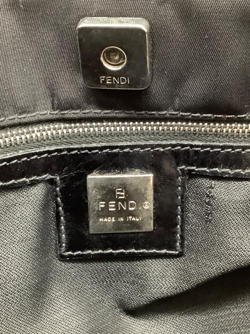 FENDI（フェンディ）FENDI (フェンディ) ワンショルダーバッグ ブラックの古着・服飾アイテム