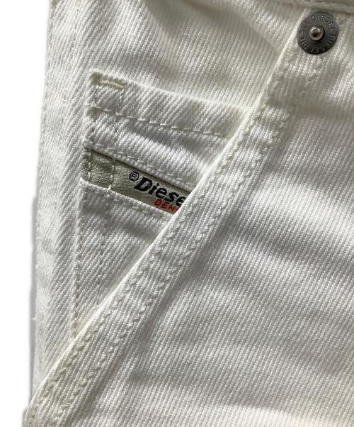 DIESEL（ディーゼル）DIESEL (ディーゼル) ワイドデニムパンツ ホワイト サイズ:W23の古着・服飾アイテム