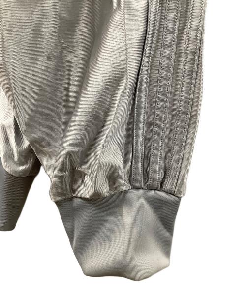 adidas（アディダス）adidas (アディダス) オーバーサイズ ファイヤーバード トラックトップ シルバーカラー サイズ:Mの古着・服飾アイテム