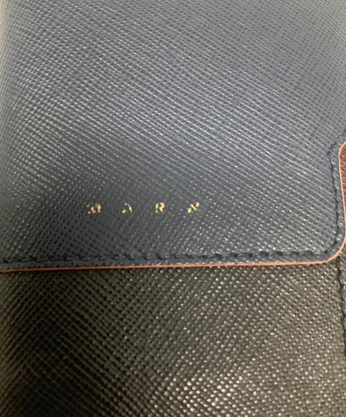 MARNI（マルニ）MARNI (マルニ) 2つ折り財布 ネイビー×ボルドーの古着・服飾アイテム