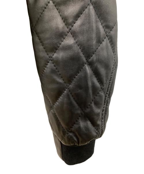 EMMETI（エンメティ）EMMETI (エンメティ) ファー付きキルティングレザージャケット ブラック サイズ:44の古着・服飾アイテム