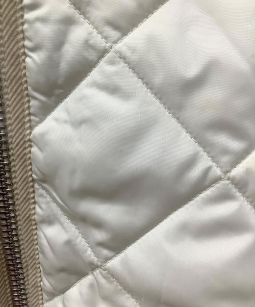 Barbour（バブアー）Barbour (バブアー) キルティング フード付きベスト ホワイト サイズ:40の古着・服飾アイテム