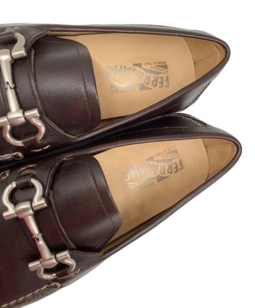 Salvatore Ferragamo（サルヴァトーレ フェラガモ）Salvatore Ferragamo (サルヴァトーレ フェラガモ) ドライビングシューズ ブラウン サイズ:9の古着・服飾アイテム