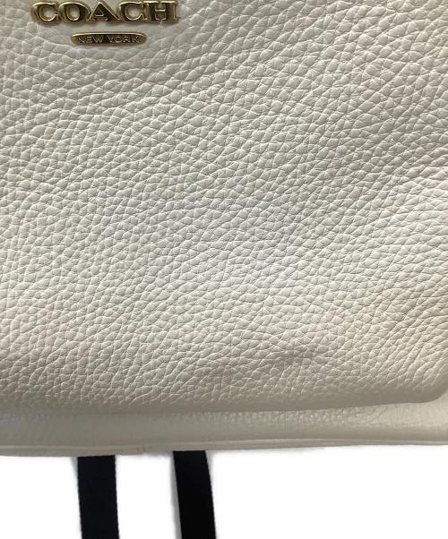 COACH（コーチ）COACH (コーチ) リュック ホワイトの古着・服飾アイテム