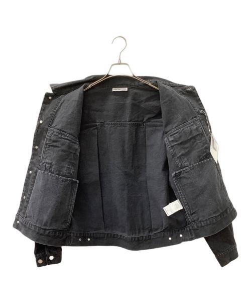 SOFTHYPHEN（ソフトハイフン）SOFTHYPHEN (ソフトハイフン) TUCKED DETAIL DENIM JACKET ブラック サイズ:02 未使用品の古着・服飾アイテム