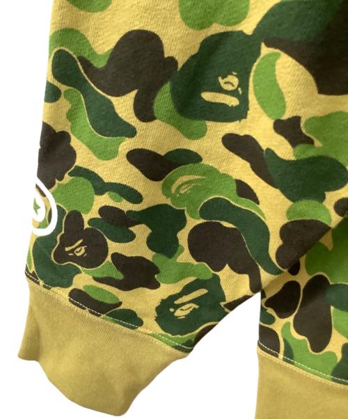A BATHING APE（ア ベイシング エイプ）A BATHING APE (ア ベイシング エイプ) Camo Shark Full Zip Hoodie オリーブ サイズ:Mの古着・服飾アイテム