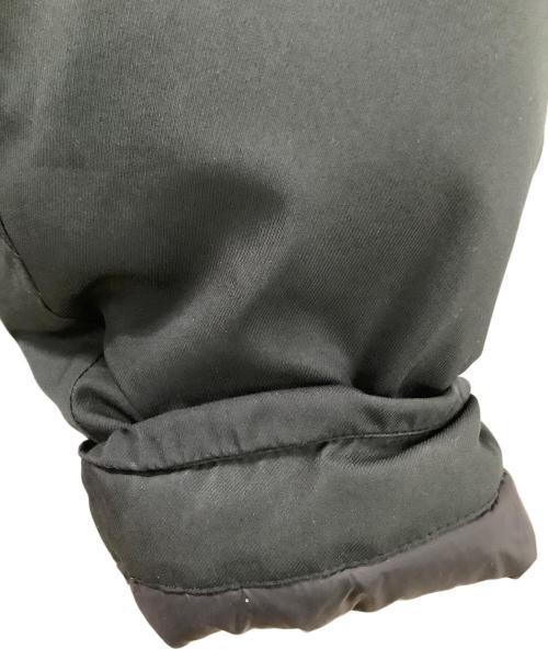 WHITE MOUNTAINEERING（ホワイトマウンテ二アニング）WHITE MOUNTAINEERING (ホワイトマウンテ二アニング) TAION (タイオン) ダウンジャケット ブラック サイズ:3の古着・服飾アイテム